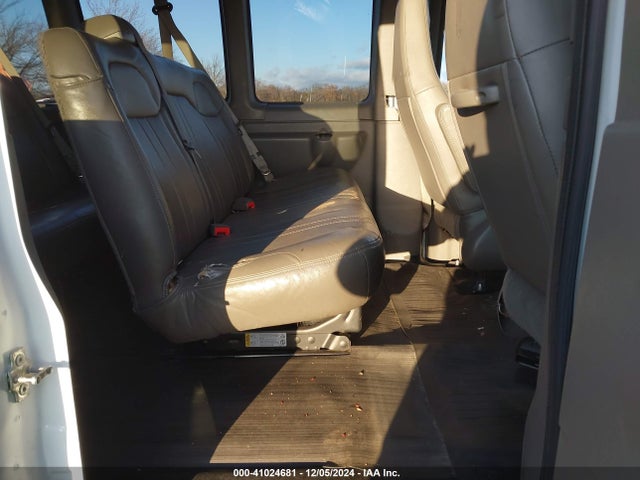 1GAZGNFF6H1158403 Chevrolet Express 3500 Ls