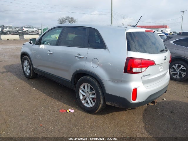 KIA SORENTO LX 2015 5XYKTCA63FG568959 Image 3