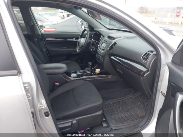KIA SORENTO LX 2015 5XYKTCA63FG568959 Image 5