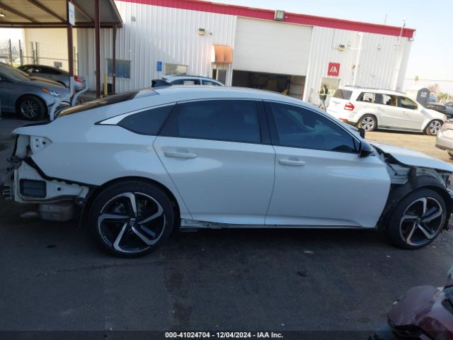 1HGCV3F22NA042472 Honda Accord Hybrid Sport
