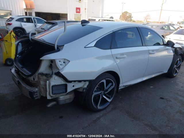 1HGCV3F22NA042472 Honda Accord Hybrid Sport