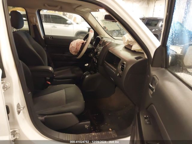 1C4NJPFB2GD620887 Jeep Patriot Latitude