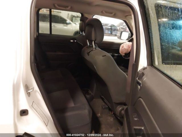 1C4NJPFB2GD620887 Jeep Patriot Latitude