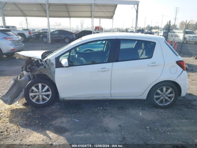VNKKTUD33FA038425 Toyota YARIS LE