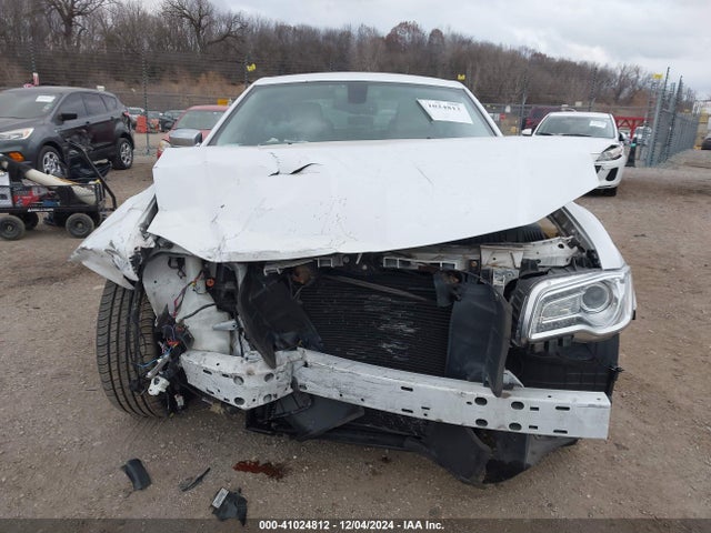 Chrysler 300c Platinum Awd 2015 2C3CCASG6FH899797 Image 12