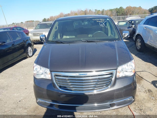 2C4RC1CG9FR520905 Chrysler Town & Country Touring-l
