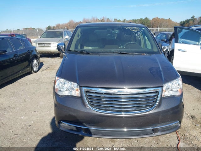 2C4RC1CG9FR520905 Chrysler Town & Country Touring-l