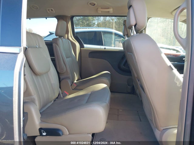 2C4RC1CG9FR520905 Chrysler Town & Country Touring-l