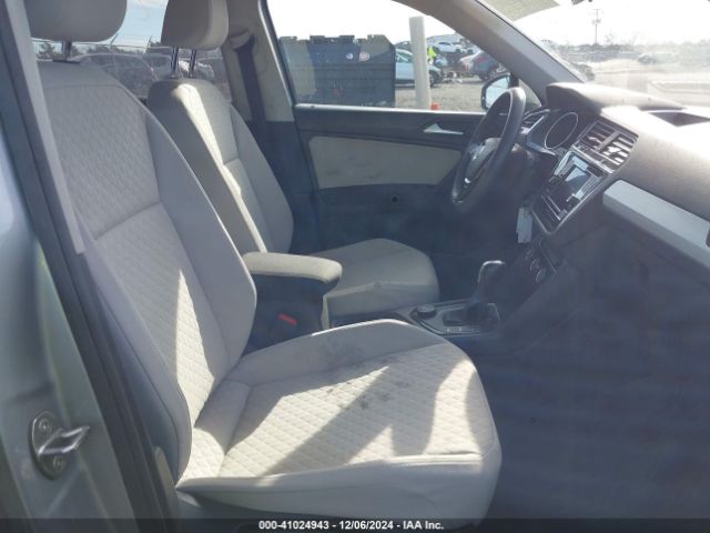 3VV0B7AX3KM180008 Volkswagen Tiguan 2.0t S