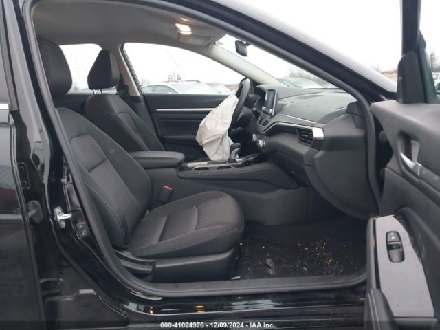 1N4BL4DW7PN402333 Nissan Altima Sv Intelligent Awd