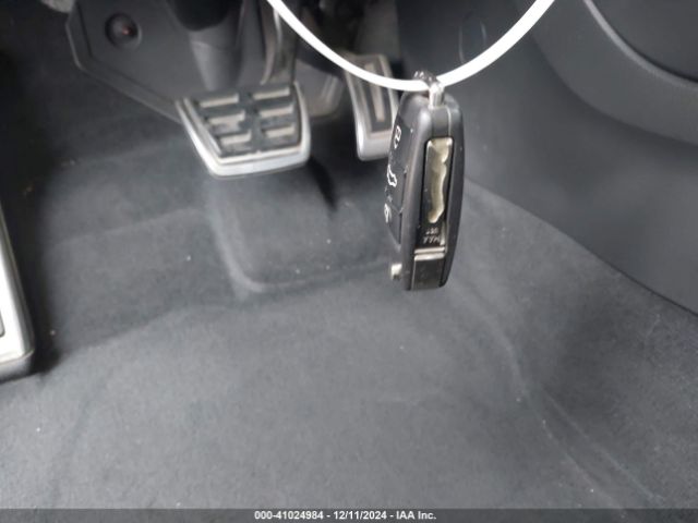 WAUB8GFF0H1046453 Audi A3 2.0t Premium