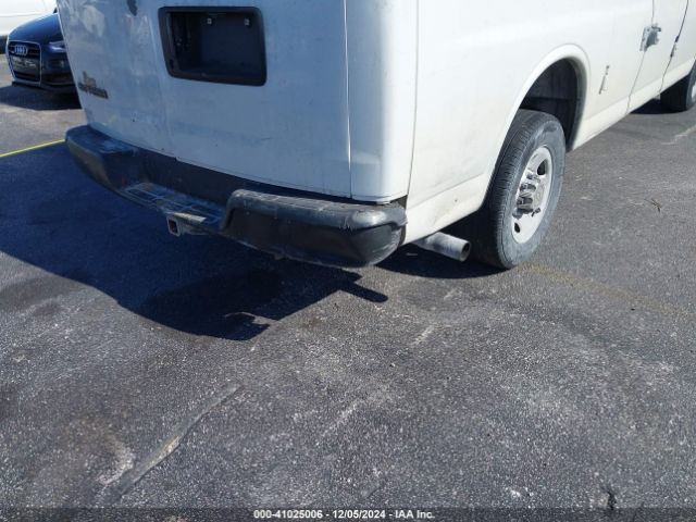 1GCWGFFF5F1102806 Chevrolet Express 2500 Work Van