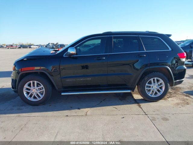 1C4RJEAG4JC142123 Jeep Grand Cherokee Laredo E 4x2