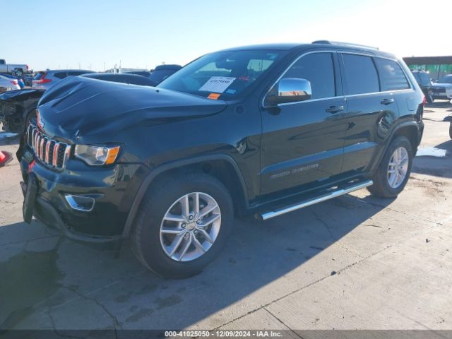 1C4RJEAG4JC142123 Jeep Grand Cherokee Laredo E 4x2
