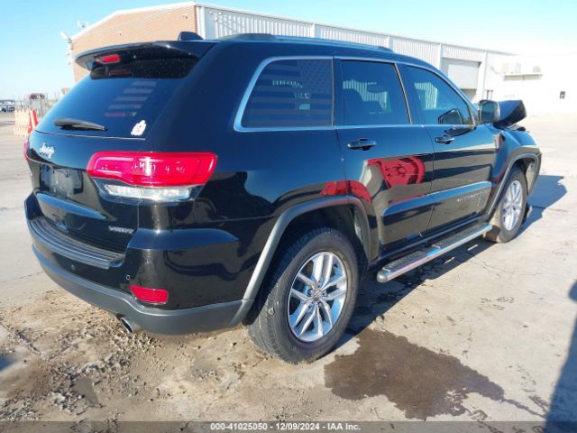 1C4RJEAG4JC142123 Jeep Grand Cherokee Laredo E 4x2