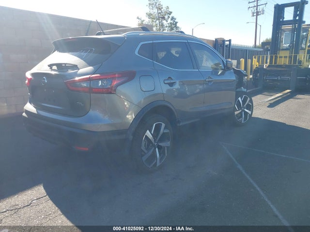 JN1BJ1CVXLW552581 Nissan Rogue Sport Sl Fwd Xtronic Cvt
