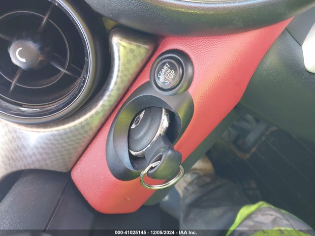 2008 MINI COOPER S CLUBMAN WMWMM33518TP89037 Photo 10