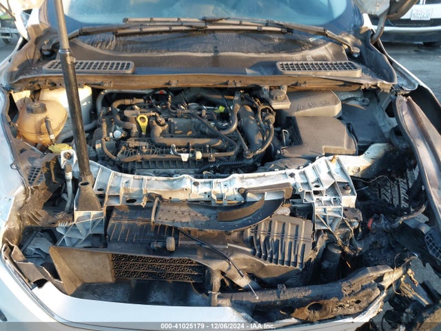 1FMCU0GD3KUA20180 Ford ESCAPE SE