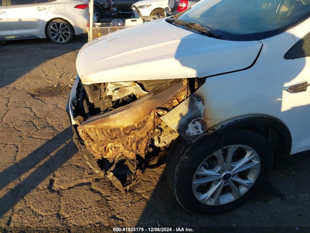 1FMCU0GD3KUA20180 Ford ESCAPE SE