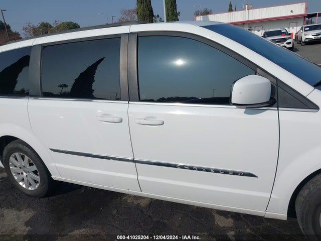 2C4RC1BG2FR716184 Chrysler Town & Country Touring