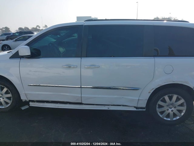 2C4RC1BG2FR716184 Chrysler Town & Country Touring