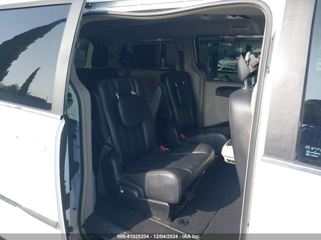 2C4RC1BG2FR716184 Chrysler Town & Country Touring