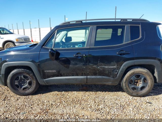 ZACCJABBXHPE84005 Jeep Renegade Latitude Fwd