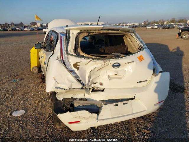 1N4AZ0CP3GC304585 Nissan LEAF S
