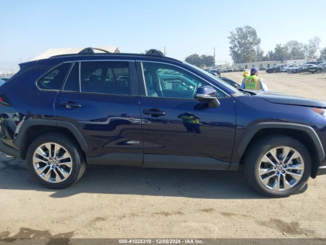 2T3C1RFV1MW183931 Toyota Rav4 Xle Premium