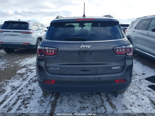 Jeep Compass Latitude Lux 4x4 2022 3C4NJDFB2NT112229 Image 15