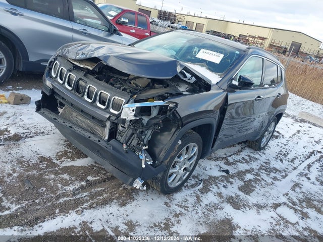 Jeep Compass Latitude Lux 4x4 2022 3C4NJDFB2NT112229 Image 2