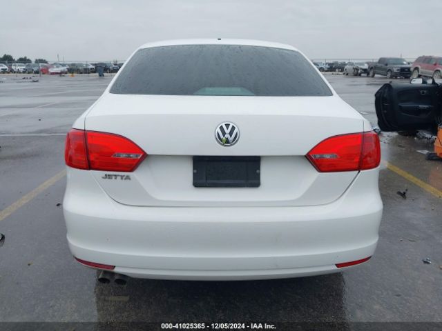 3VW2K7AJ0EM387539 Volkswagen Jetta 2.0l S