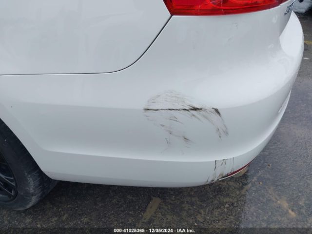 3VW2K7AJ0EM387539 Volkswagen Jetta 2.0l S
