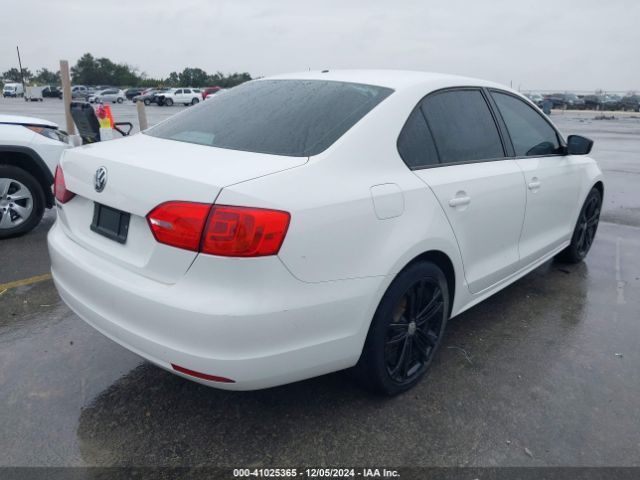 3VW2K7AJ0EM387539 Volkswagen Jetta 2.0l S
