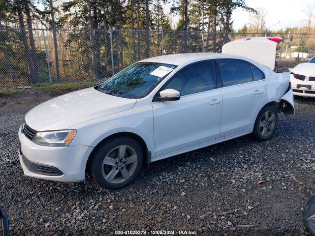 3VWLL7AJ5EM352271 Volkswagen Jetta 2.0l Tdi