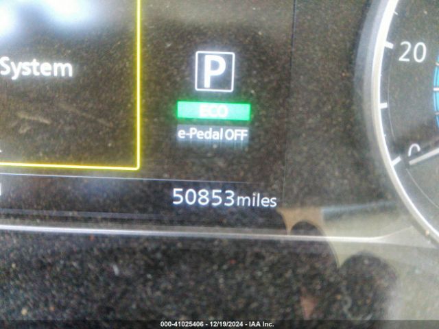 1N4AZ1CP8JC308063 Nissan Leaf Sl