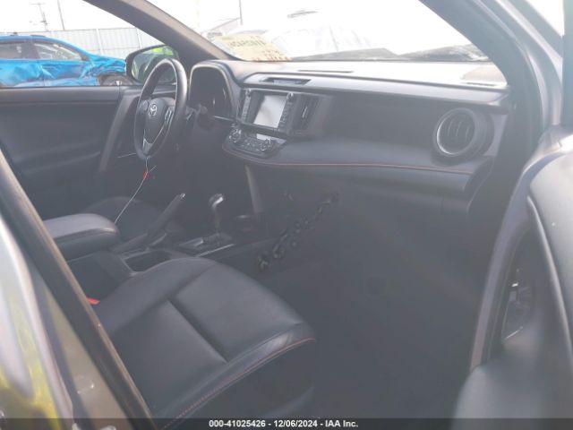 2T3JFREV4GW480514 Toyota RAV4 SE