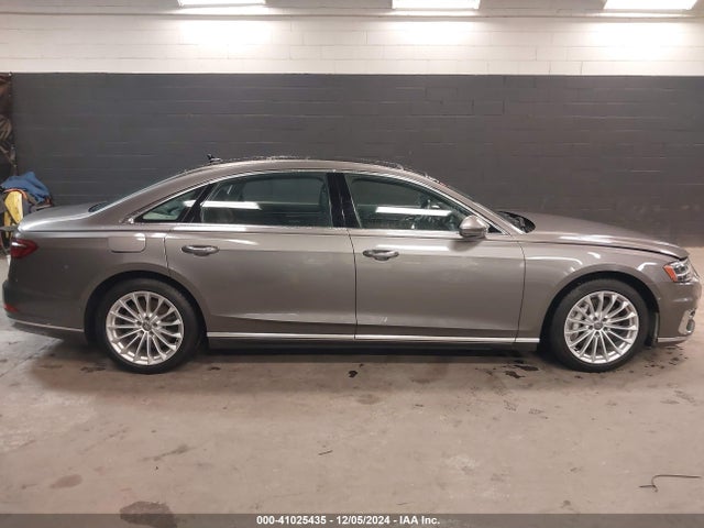 Audi A8 L 55 2019 WAU8DAF85KN007894 Image 13