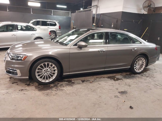 Audi A8 L 55 2019 WAU8DAF85KN007894 Image 14