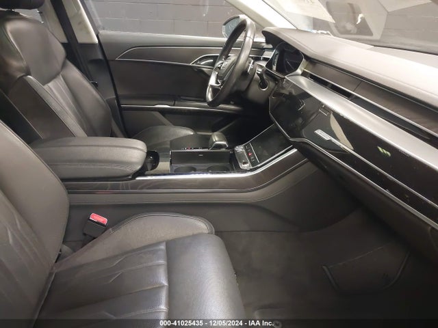 Audi A8 L 55 2019 WAU8DAF85KN007894 Image 5