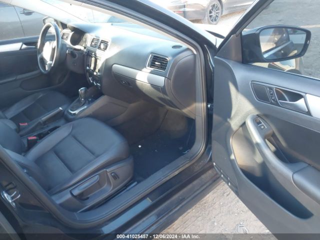 3VWD17AJ4EM390276 Volkswagen Jetta 1.8t Se