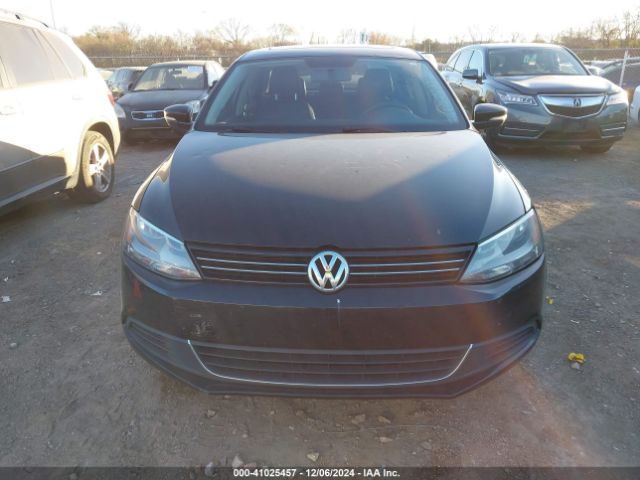 3VWD17AJ4EM390276 Volkswagen Jetta 1.8t Se