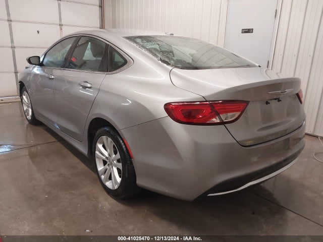 Chrysler 200 Limited 2015 1C3CCCABXFN602961 Image 3