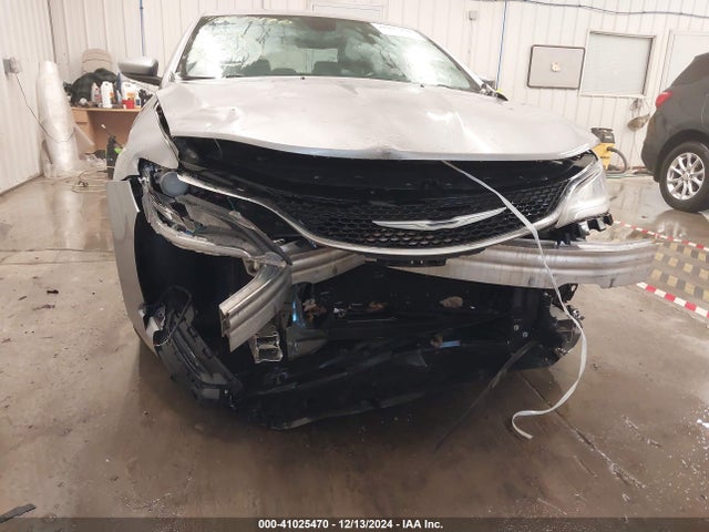 Chrysler 200 Limited 2015 1C3CCCABXFN602961 Image 6