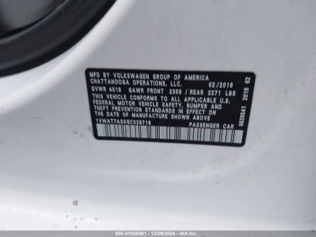 1VWAT7A3XGC029718 Volkswagen Passat 1.8t S