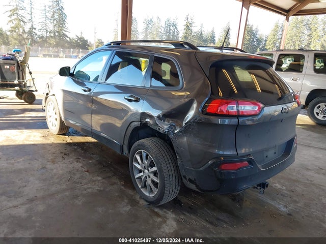 1C4PJLCB1JD589032 Jeep Cherokee Latitude Tech Connect Fwd