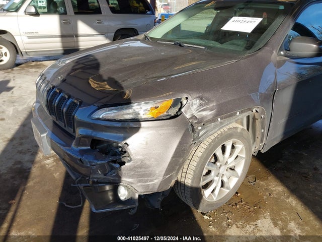 1C4PJLCB1JD589032 Jeep Cherokee Latitude Tech Connect Fwd
