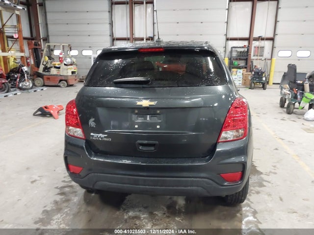 Chevrolet TRAX LS 2019 3GNCJNSB8KL226693 Image 16