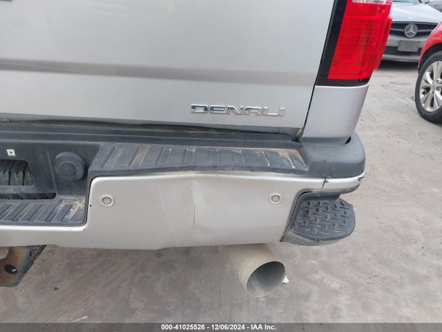 1GT12UEY8JF137738 GMC Sierra 2500hd Denali
