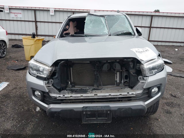 3TMCZ5AN9MM401334 Toyota Tacoma Trd Off-road